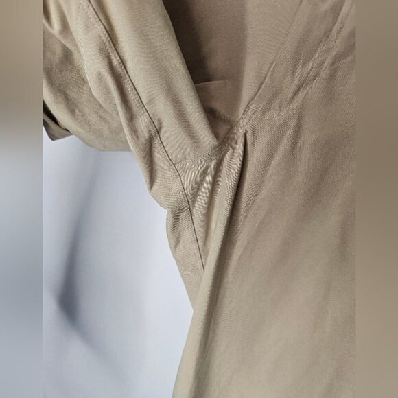 Lululemon ABC stretch pants. Measurements in Pictures - Picture 5 of 16